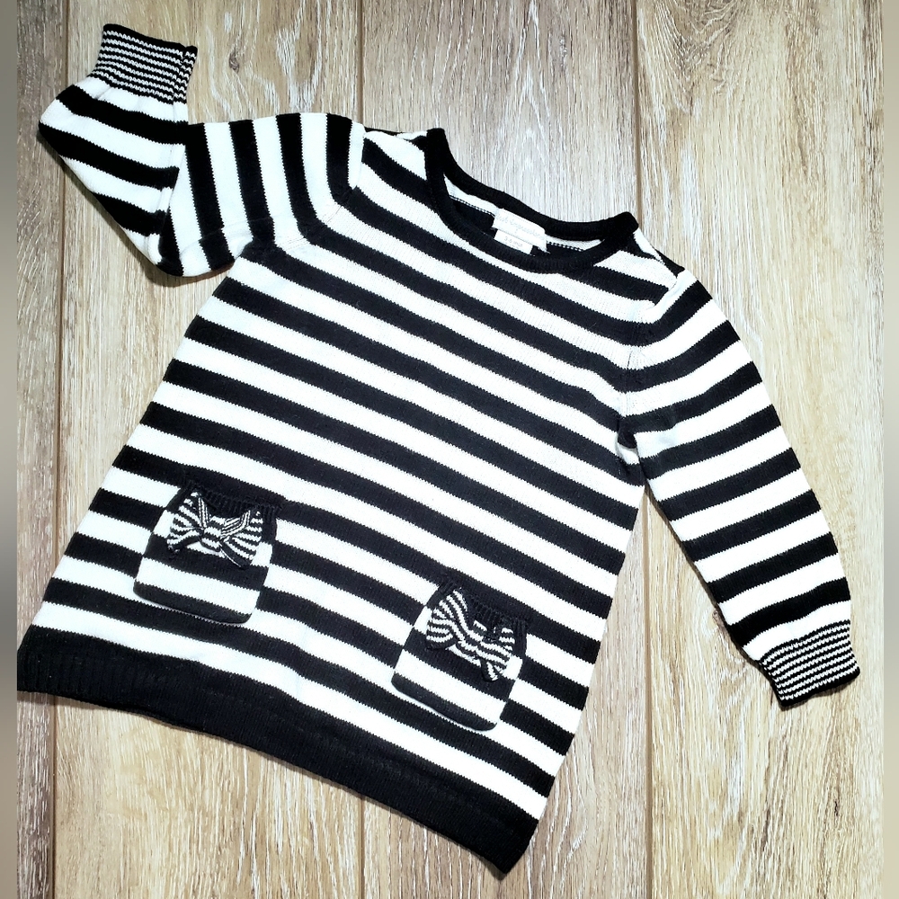 Black and White Striped Long Sleeve Sweater Size 3-6M